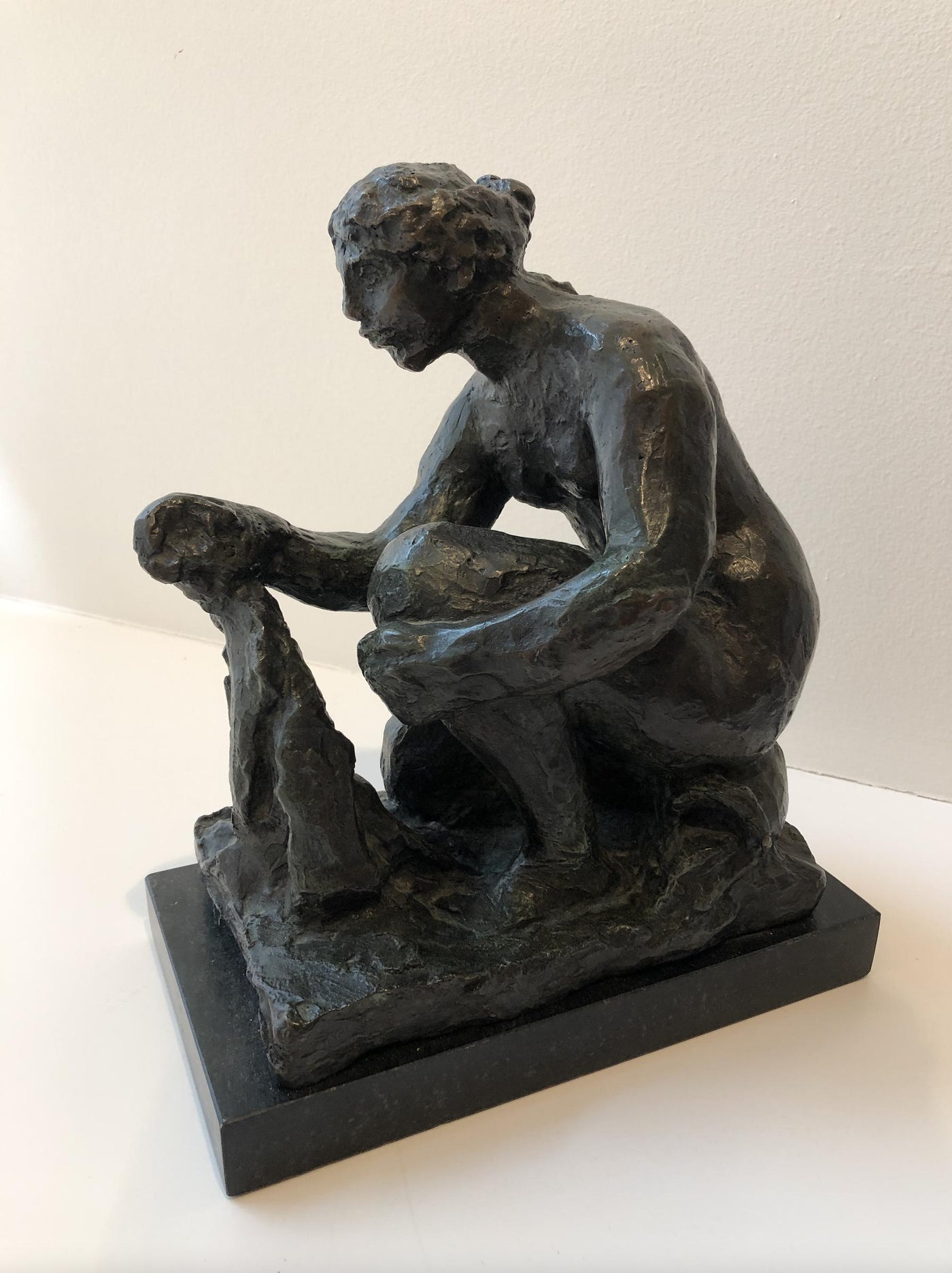 Pierre Auguste Renoir La Laveuse ou L'Eau Bronze Sculpture 1916